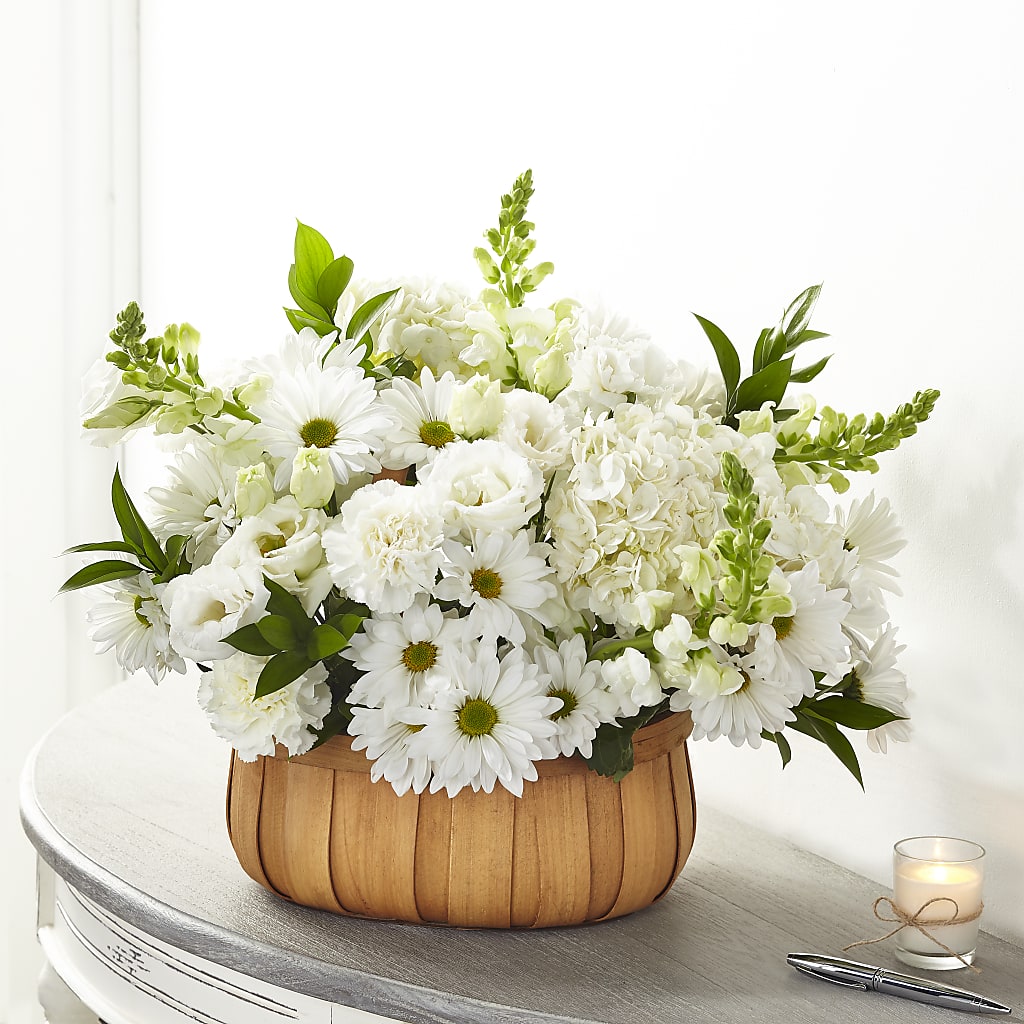 Pure Ivory Basket – Blue Ridge Flowers, Blue Ridge GA